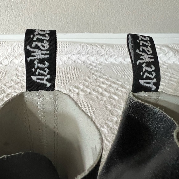 NEW Dr. Martens Classic Leather Pascal Boots Black Women’s Size 8 - Picture 8 of 15